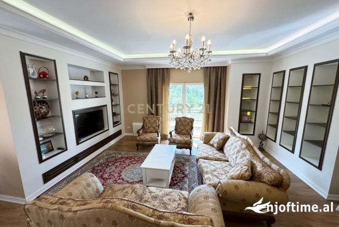 Shtepi me qera 2+1 ne Tirane - 950 Euro