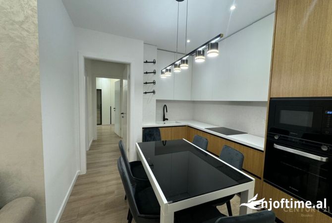 Casa in affitto 2+1 a Tirana - 1,000 Euro