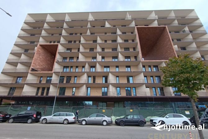 Ambient biznesi me qera 3+1 ne Tirane - 1,700 Euro