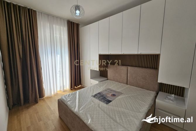 Shtepi me qera 2+1 ne Tirane - 950 Euro