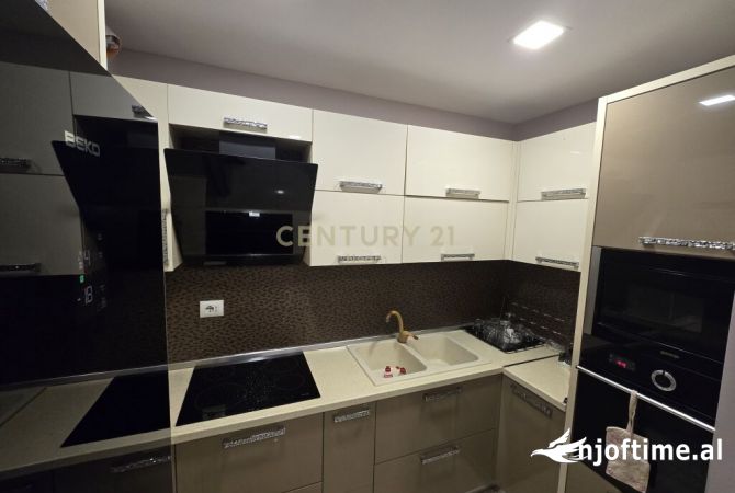 Shtepi ne shitje 2+1 ne Tirane - 210,000 Euro