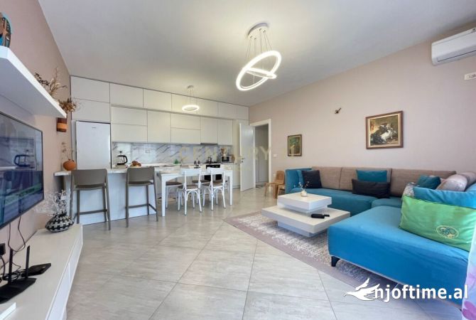 Shtepi me qera 2+1 ne Tirane - 900 Euro