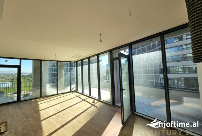 Ambient biznesi me qera 3+1 ne Tirane - 1,400 Euro