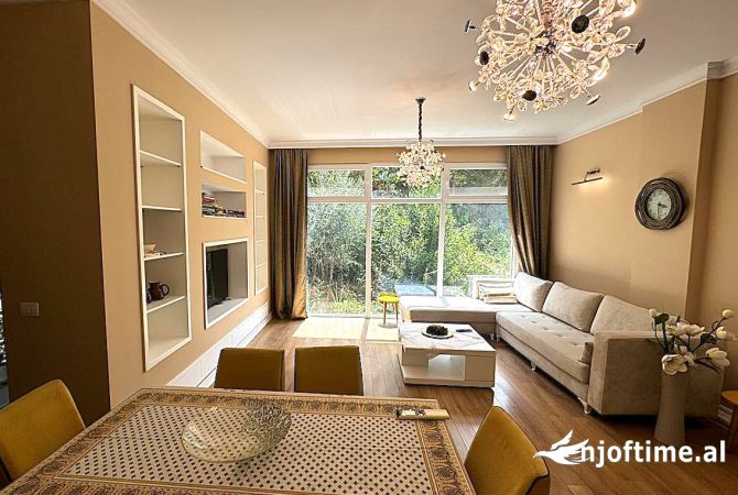 Shtepi me qera 2+1 ne Tirane - 800 Euro