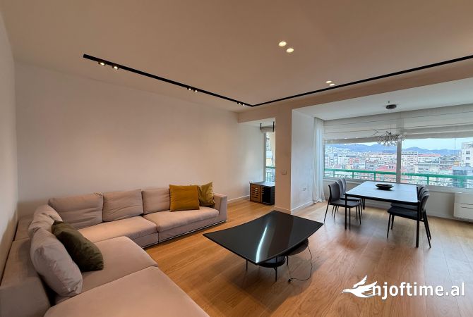 Shtepi me qera Apartament ne Tirane, 3+1, Mobilimi E mobiluar, Pagesa 2,500  Euro.