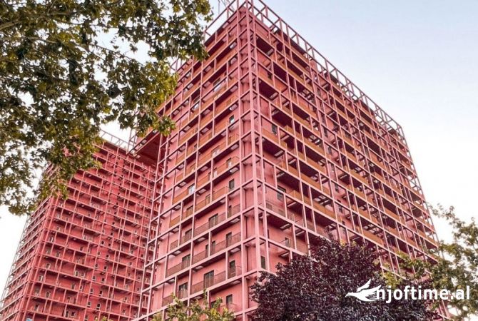 Ambient biznesi me qera 3+1 ne Tirane - 1,600 Euro