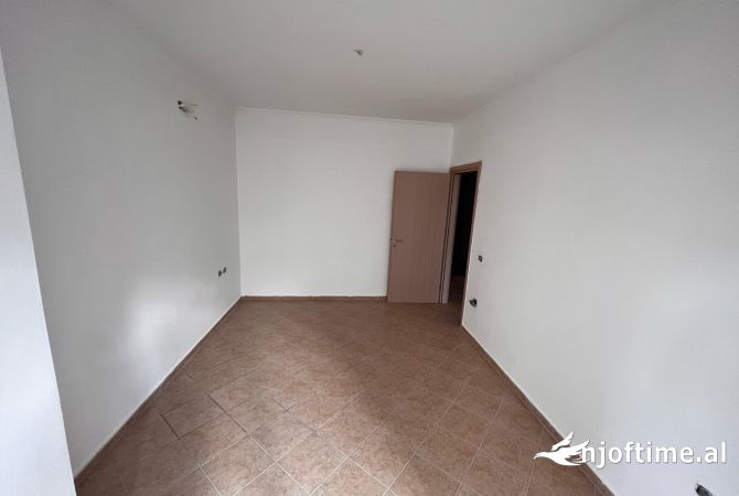 Shtepi ne shitje 2+1 ne Tirane - 215,000 Euro