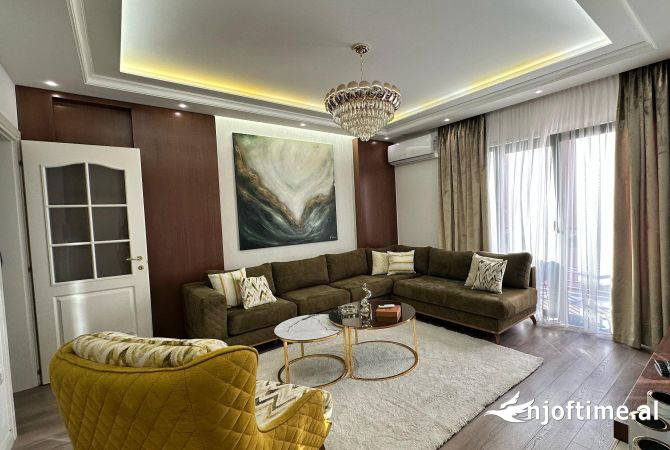 Shtepi me qera 2+1 ne Tirane - 1,000 Euro