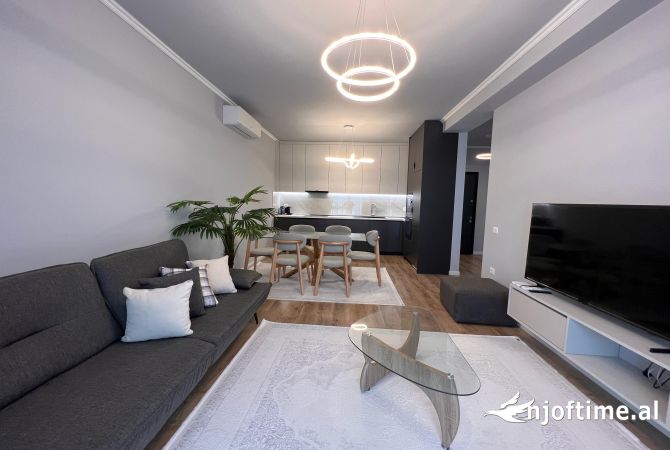Shtepi me qera 2+1 ne Tirane - 1,500 Euro