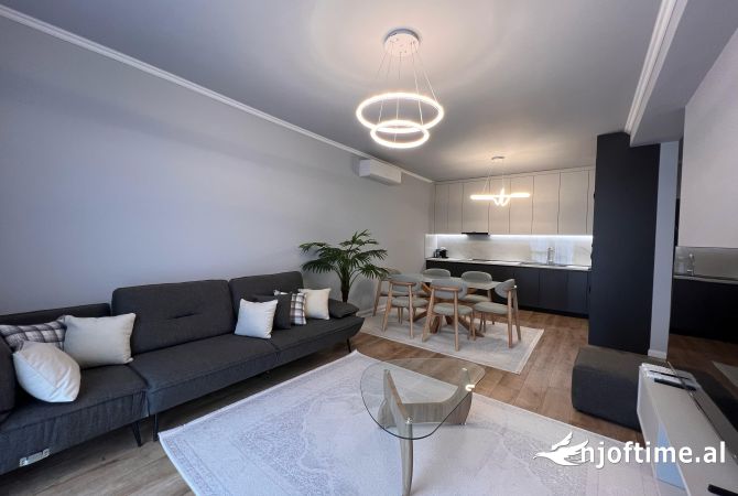 Shtepi me qera 2+1 ne Tirane - 1,500 Euro