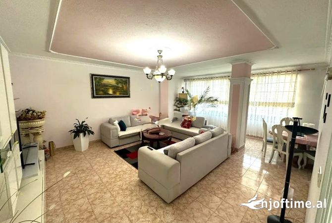 Shtepi me qera 2+1 ne Tirane - 600 Euro