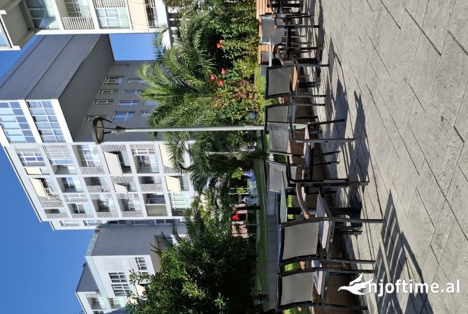Ambient biznesi me qera 3+1 ne Tirane - 1,200 Euro