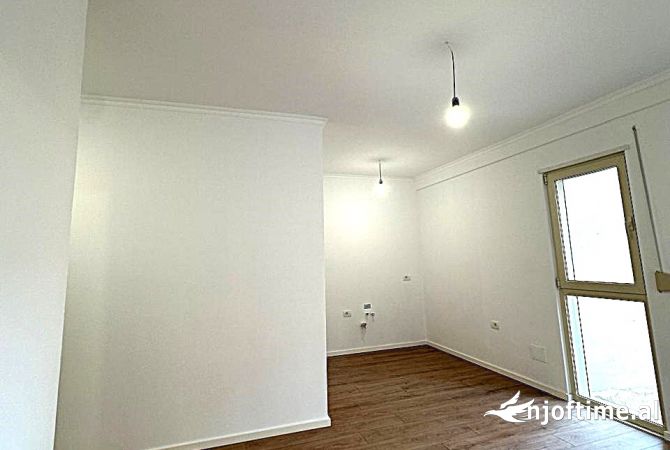 Shtepi ne shitje 1+1 ne Tirane - 120,000 Euro