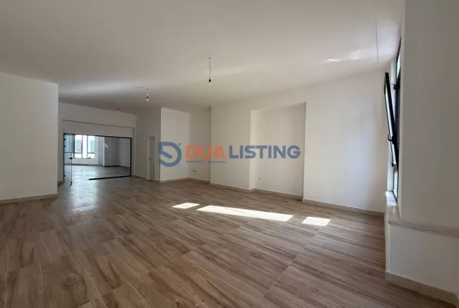 Ambient biznesi me qera 3+1 ne Tirane - 1,500 Euro