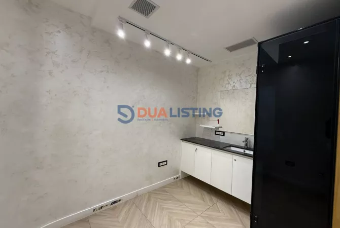 Ambient biznesi me qera 3+1 ne Tirane - 600 Euro