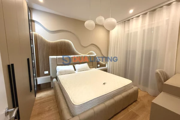 Shtepi me qera 2+1 ne Tirane - 1,000 Euro