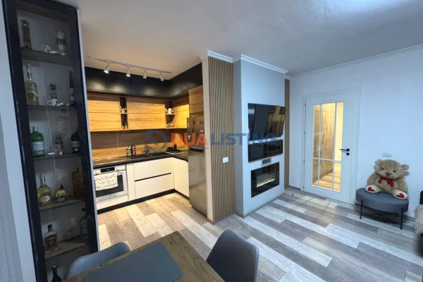 Shtepi ne shitje 2+1 ne Tirane - 140,000 Euro