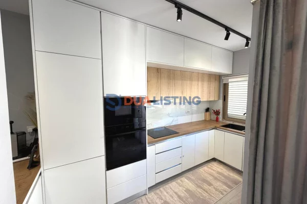 Shtepi ne shitje 2+1 ne Tirane - 16,500,000 Leke