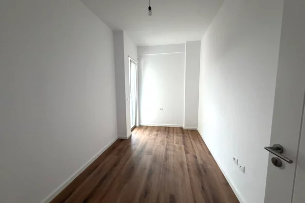 Shtepi ne shitje 3+1 ne Tirane - 139,900 Euro