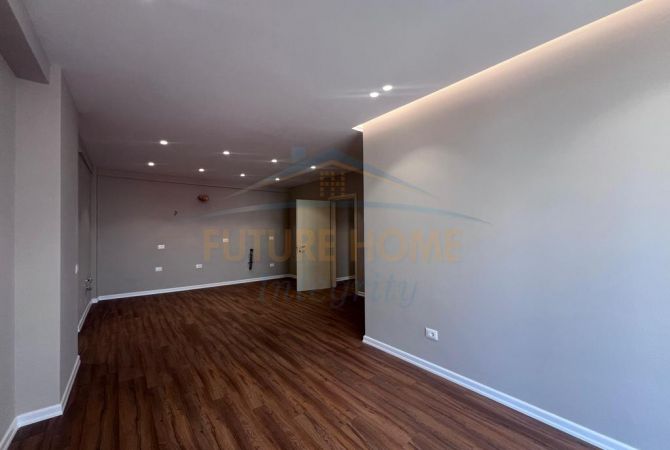 Shtepi ne shitje Apartament ne Tirane, 2+1, Mobilimi Bosh, pa mobiluar, Pagesa 160,000  Euro.