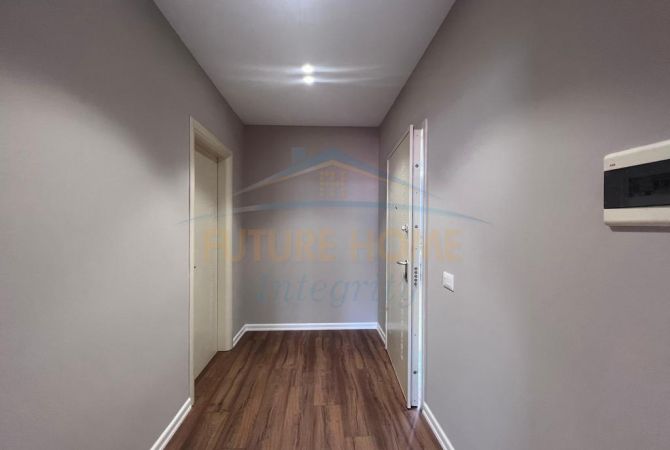 Shtepi ne shitje Apartament ne Tirane, 2+1, Mobilimi Bosh, pa mobiluar, Pagesa 160,000  Euro.