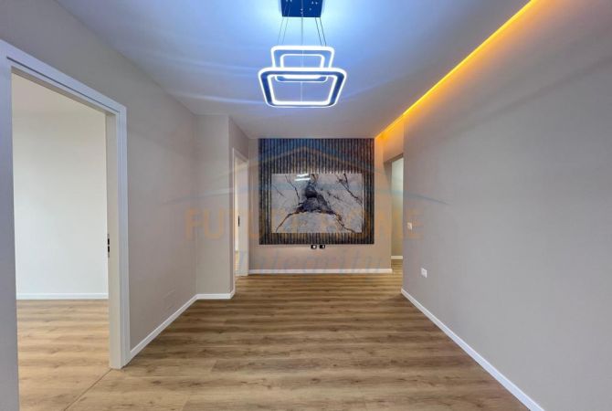 Shtepi ne shitje 2+1 ne Tirane - 195,000 Euro