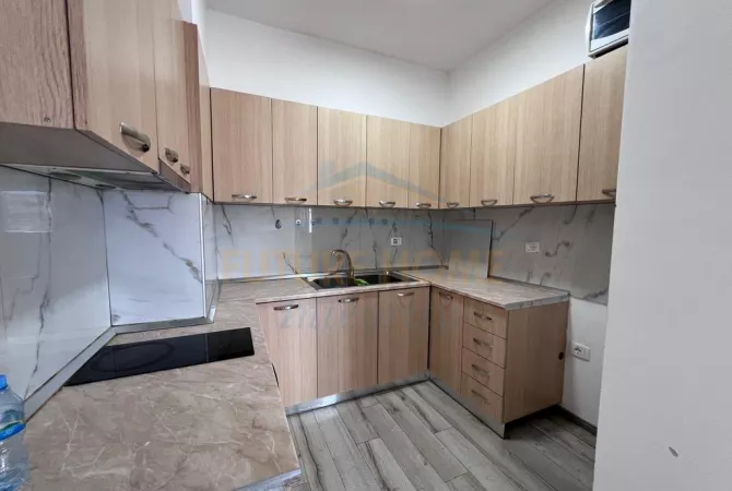 Casa in vendita 3+1 a Tirana - 235,000 Euro