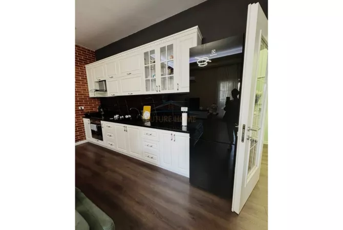 Shtepi ne shitje 1+1 ne Tirane - 165,000 Euro