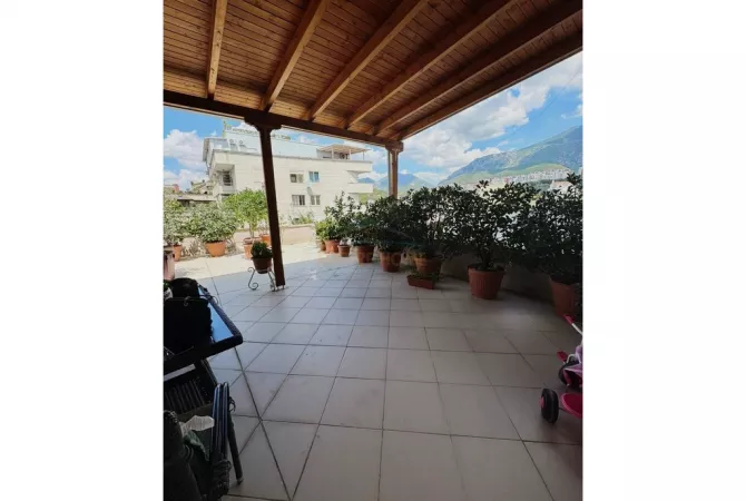 Shtepi ne shitje Apartament ne Tirane, 1+1, Mobilimi E mobiluar, Pagesa 165,000  Euro.