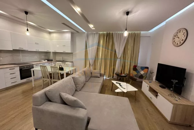 Shtepi ne shitje 2+1 ne Tirane - 240,000 Euro