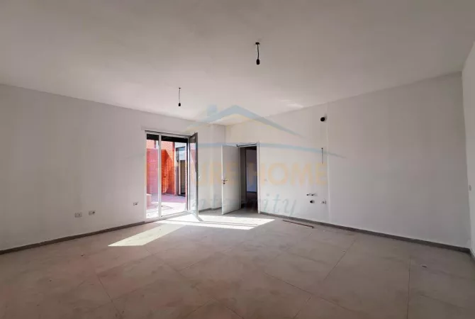 Shtepi ne shitje 1+1 ne Tirane - 93,500 Euro