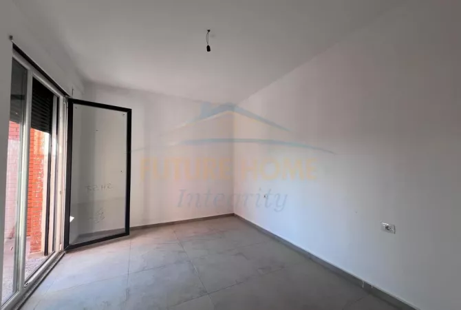 Shtepi ne shitje 1+1 ne Tirane - 93,500 Euro