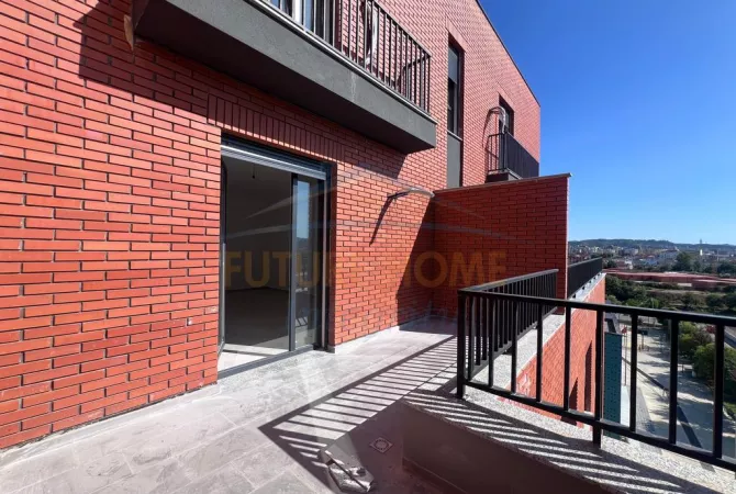 Shtepi ne shitje Apartament ne Tirane, 1+1, Mobilimi Bosh, pa mobiluar, Pagesa 93,500  Euro.