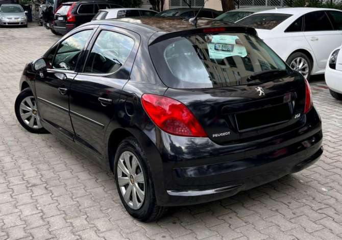 Noleggio Auto  a Tirana - 30 Euro
