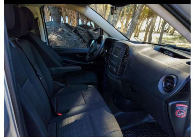 Jepet me qera Makina Mercedes Benz Vito duke filluar nga 90 euro dita