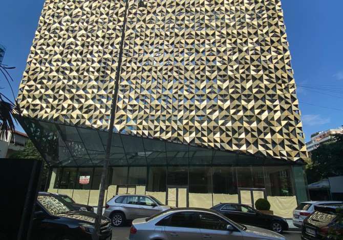 JEPET ME QIRA AMBIENT BIZNESI TE RAINBOW CENTER, BLLOK