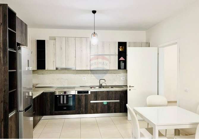 Shtepi me qera 2+1 ne Tirane - 520 Euro