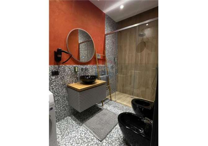 Shtepi me qera 1+1 ne Tirane - 900 Euro