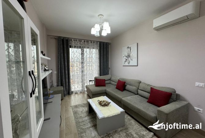 Shtepi me qera 2+1 ne Tirane - 650 Euro