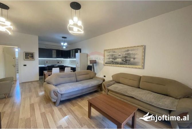 Shtepi me qera Apartament ne Tirane, 2+1, Mobilimi E mobiluar, Pagesa 750  Euro.