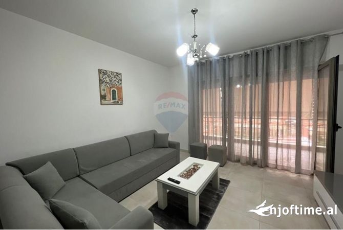 Shtepi me qera 1+1 ne Tirane - 650 Euro