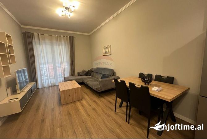 Shtepi me qera 1+1 ne Tirane - 800 Euro