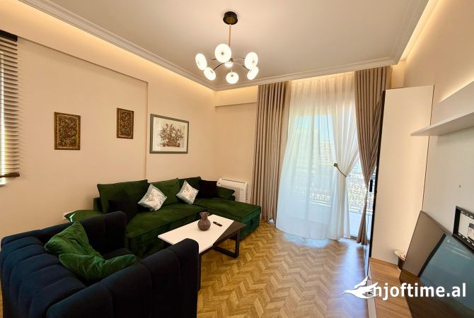 Shtepi me qera 2+1 ne Tirane - 700 Euro