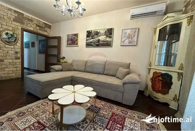 Shtepi ne shitje 1+1 ne Tirane - 180,000 Euro