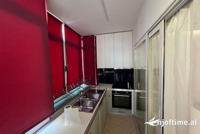Shtepi me qera 2+1 ne Tirane - 650 Euro