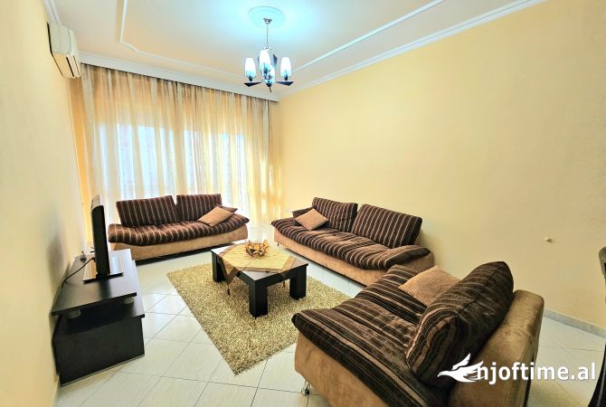 Shtepi me qera 1+1 ne Tirane - 450 Euro