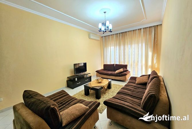Shtepi me qera 1+1 ne Tirane - 450 Euro