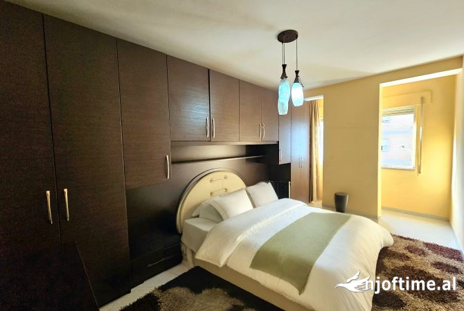 Shtepi me qera Apartament ne Tirane, 1+1, Mobilimi E mobiluar, Pagesa 450  Euro.