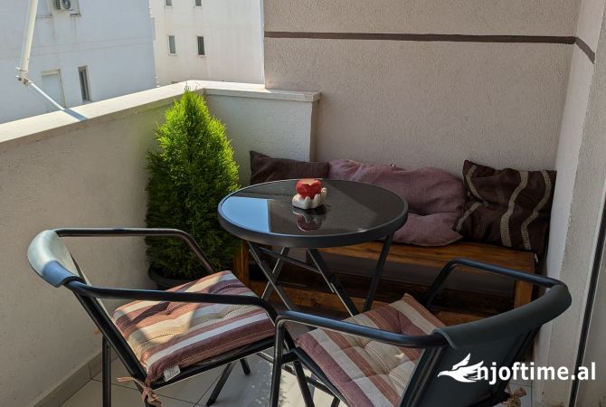 Shtepi me qera Apartament ne Kavaje, 1+1, Mobilimi E mobiluar, Pagesa 500  Euro.