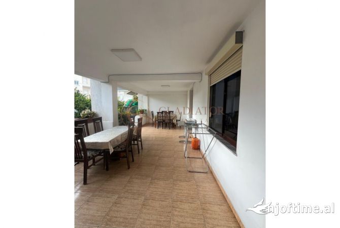 Shtepi ne shitje 7+1 ne Durres - 450,001 Euro